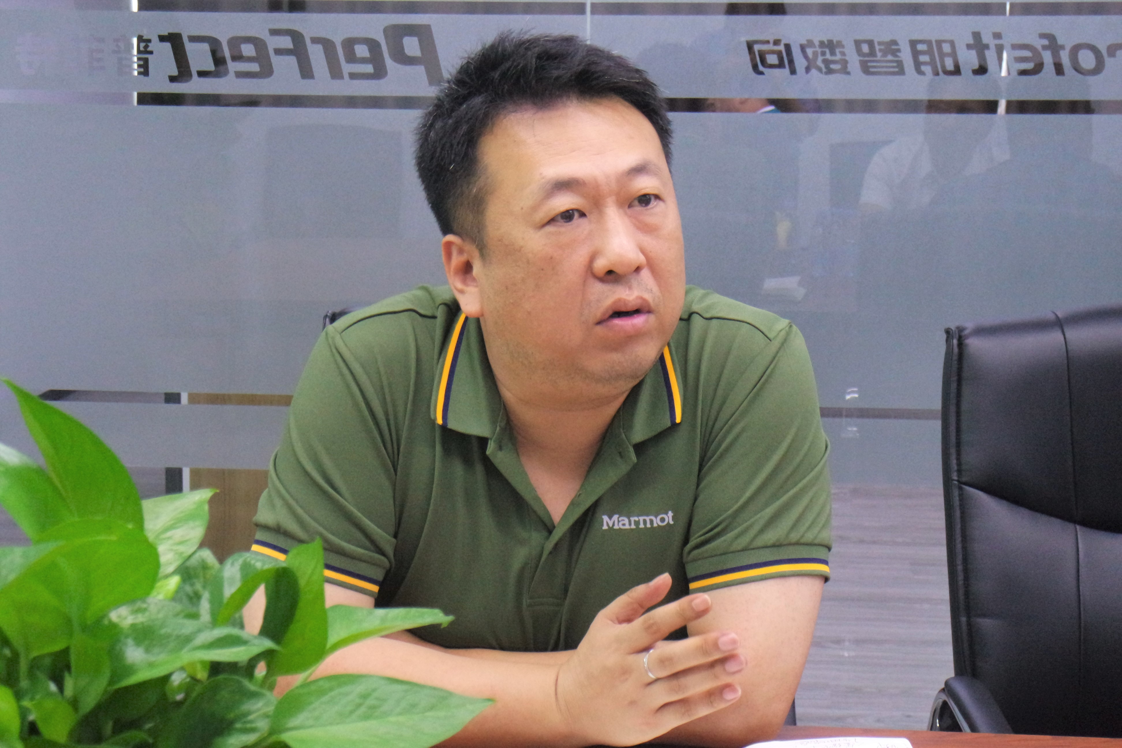 热烈欢迎常熟市古里镇领导一行莅临普菲特考察指导